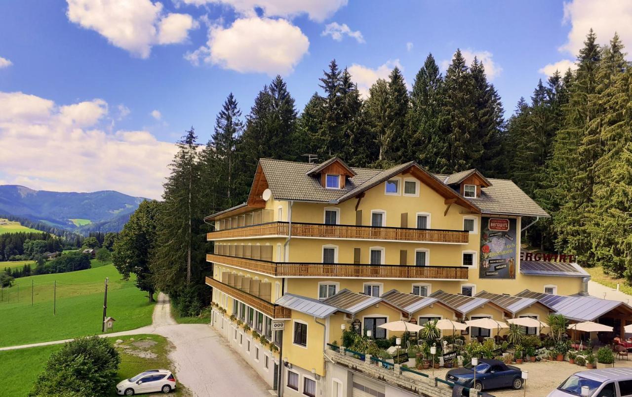 Liebesnesterl Bergwirt - Boutique Hotel Кёфлах Экстерьер фото